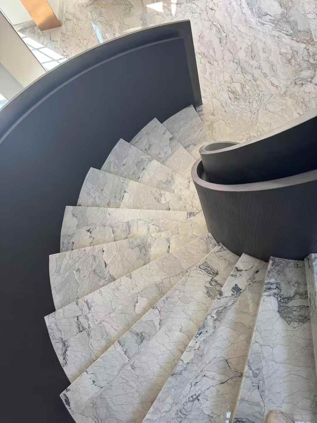 Hoe kies je tussen 8 marmeren kleuren voor je interieur thuis?